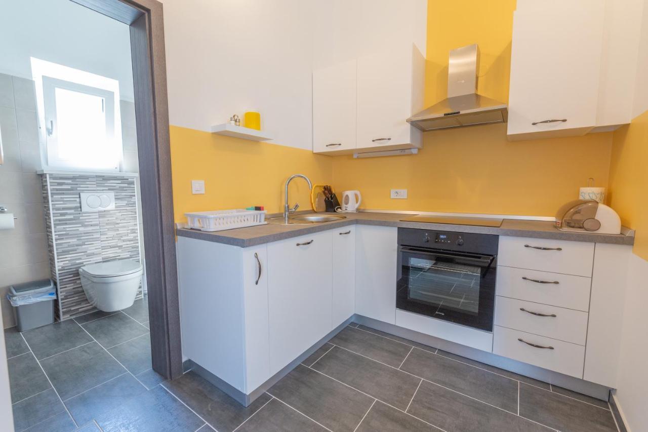 Apartments Luka Senj  Ngoại thất bức ảnh
