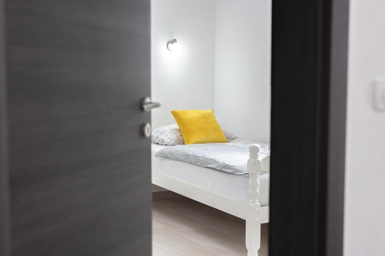 Apartments Luka Senj  Ngoại thất bức ảnh